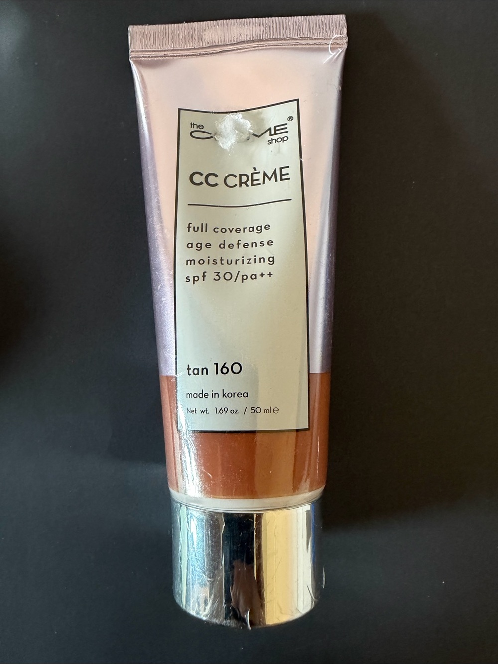 CC Crème Full Coverage Moisturizing SPF 30+ -
6 different shades available - Picture 6 of 9